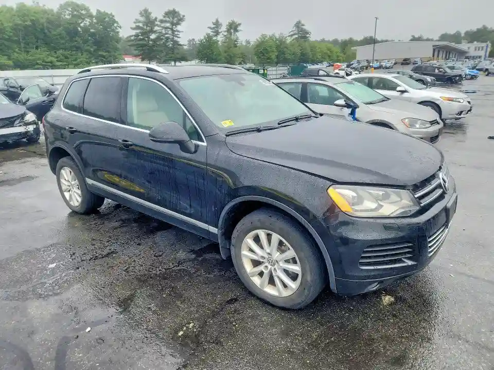 WVGEP9BPXED013415 2014 VOLKSWAGEN TOUAREG-3