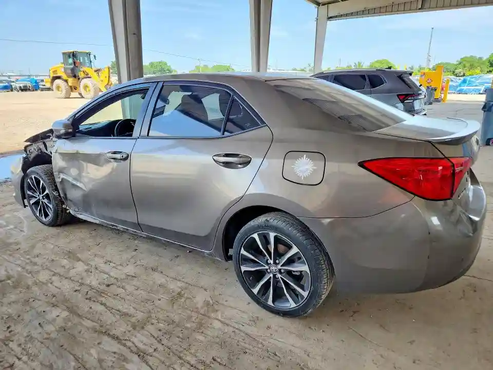 2T1BURHE1JC021464 2018 TOYOTA COROLLA-1