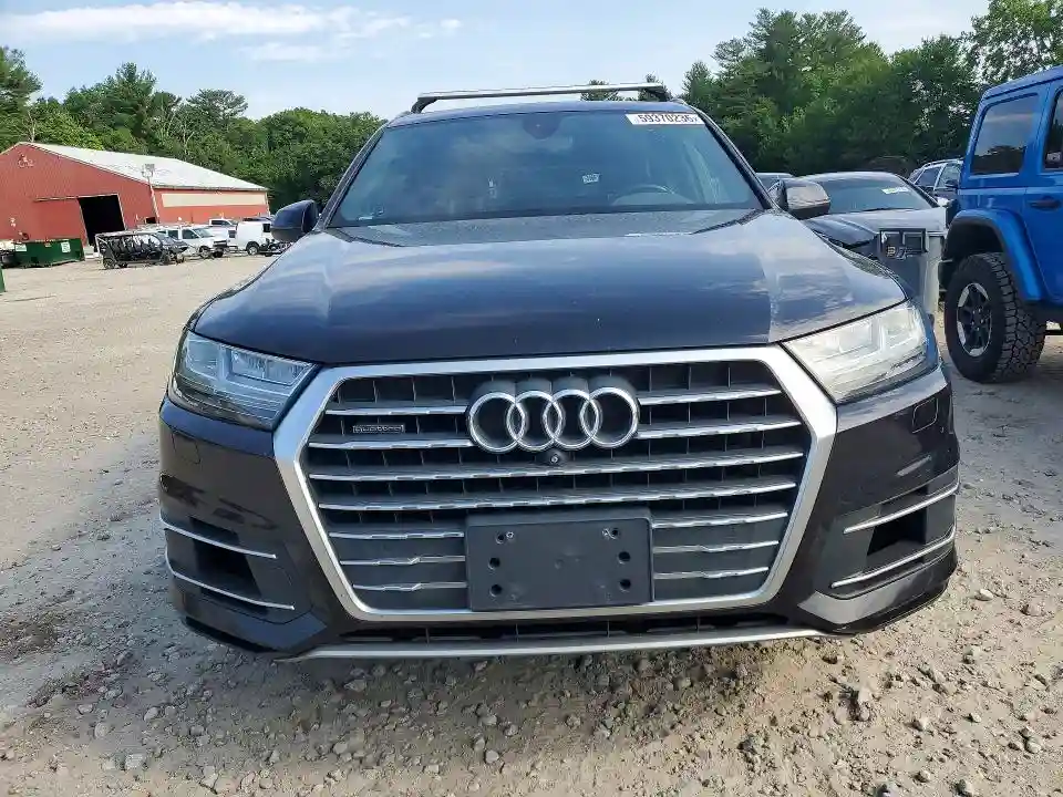 WA1LAAF7XJD000449 2018 AUDI Q7-4