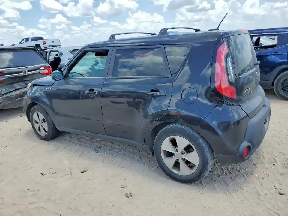 KNDJN2A24G7323325 2016 KIA SOUL-1