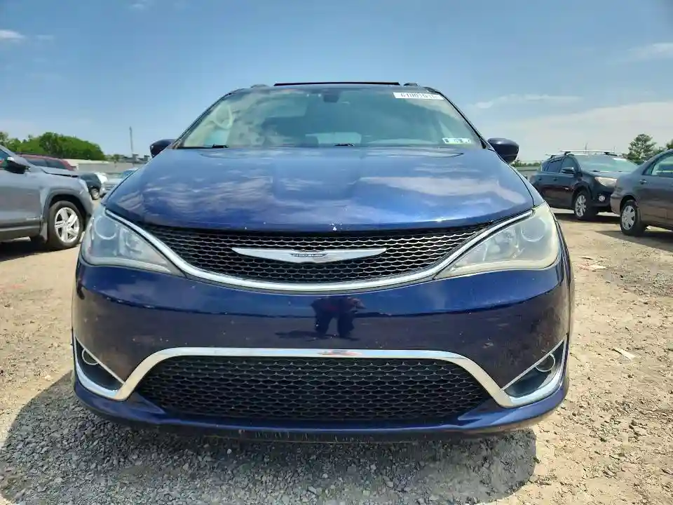 2C4RC1BG6HR523166 2017 CHRYSLER PACIFICA-4