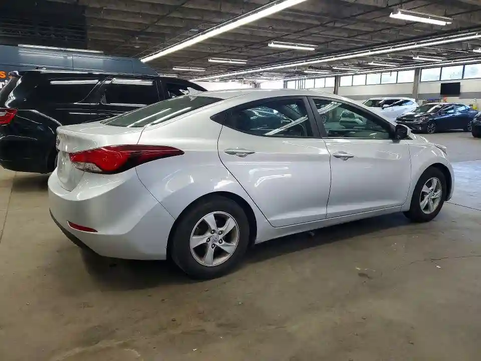 5NPDH4AE6FH576635 2015 HYUNDAI ELANTRA-2