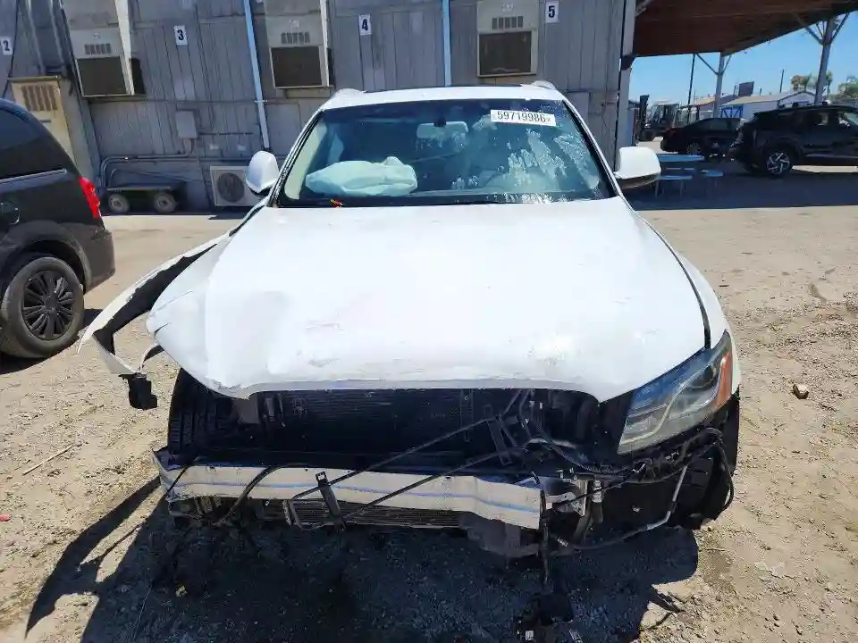WA1DKAFP9CA106851 2012 AUDI Q5-4