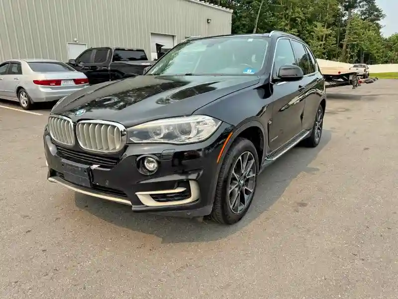 5UXKR6C50F0J77597 2015 BMW X5-0