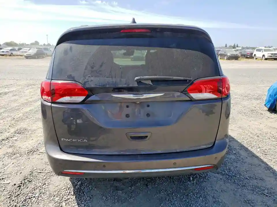 2C4RC1EG0HR683779 2017 CHRYSLER PACIFICA-5