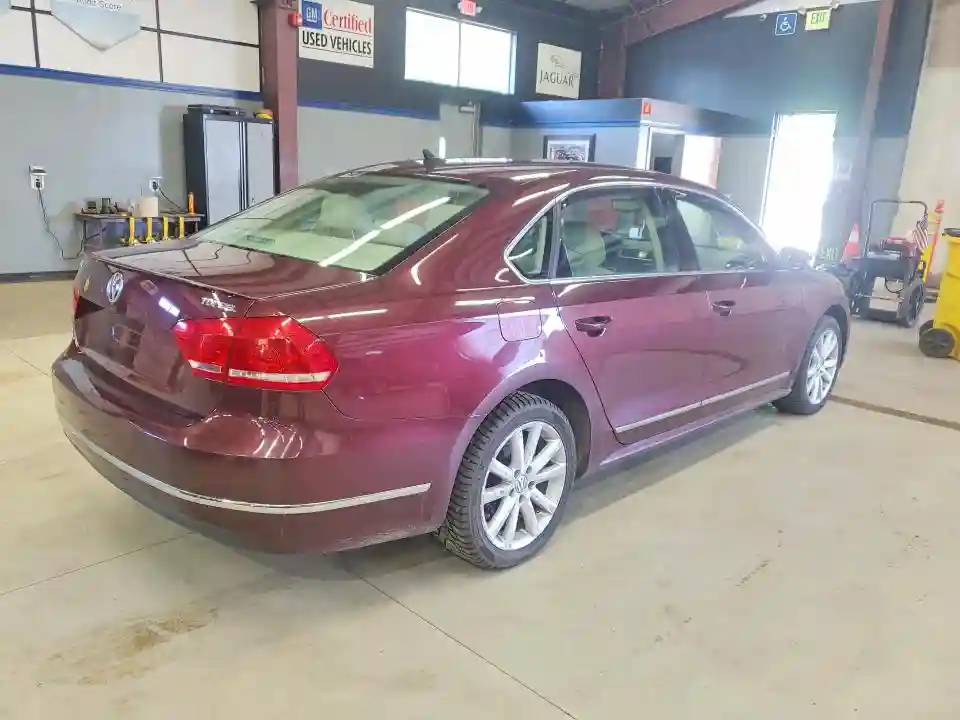 1VWCN7A36DC149353 2013 VOLKSWAGEN PASSAT-2