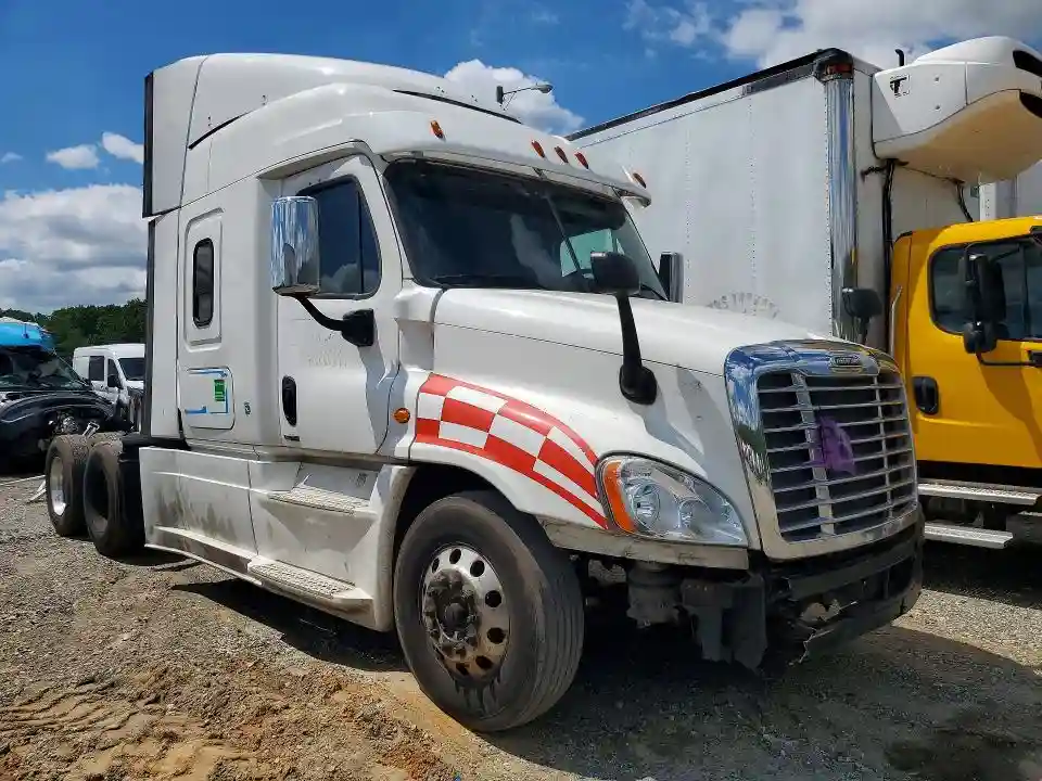 1FUJGLDR0HLJB5318 2017 FREIGHTLINER ALL OTHER-3