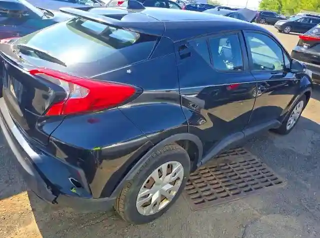 NMTKHMBX2KR068673 2019 TOYOTA C-HR-3