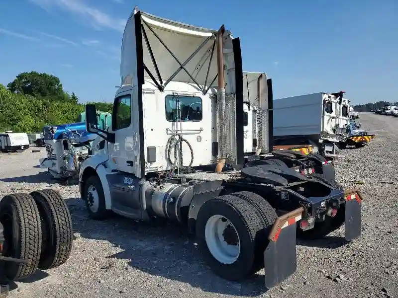 1XPBA48XXJD477560 2018 PETERBILT ALL OTHER-2