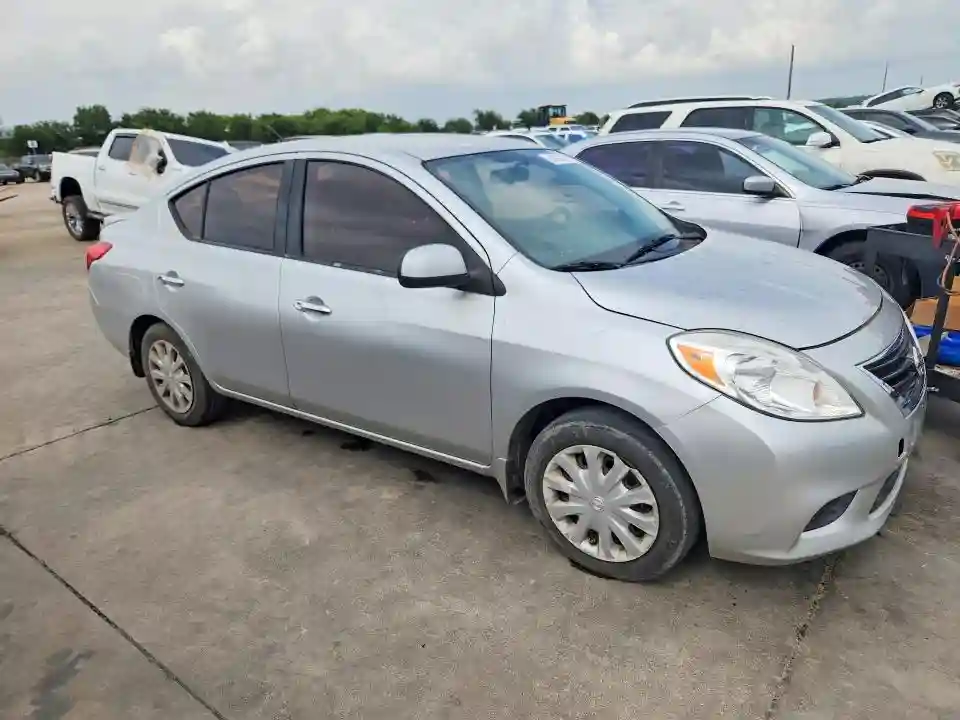 3N1CN7AP3EL835770 2014 NISSAN VERSA-3