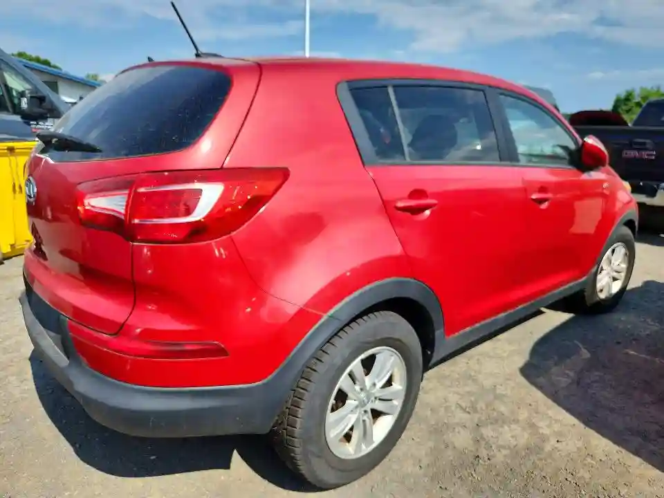 KNDPBCA20B7047677 2011 KIA SPORTAGE-2