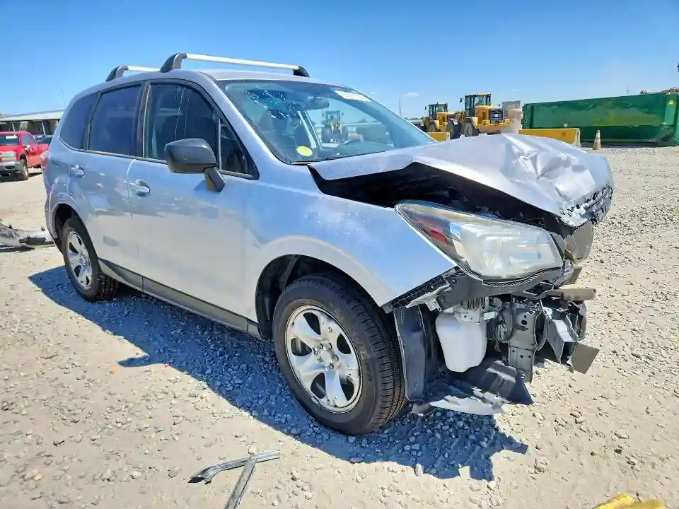 JF2SJAAC9JH519850 2018 SUBARU FORESTER-3