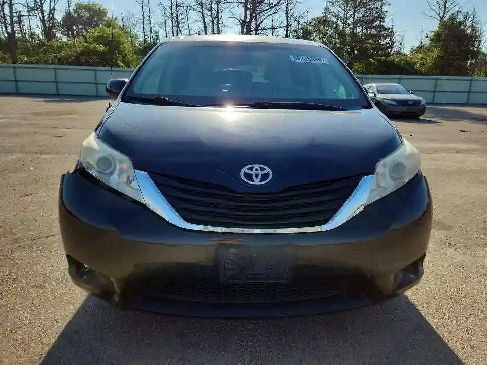 5TDKK3DC0CS245665 2012 TOYOTA SIENNA-4