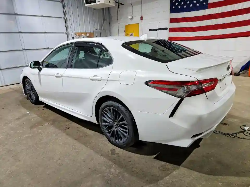 4T1B11HK2KU770418 2019 TOYOTA CAMRY-1