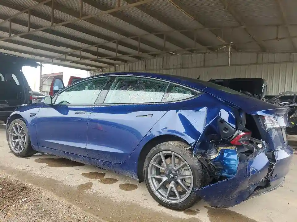 5YJ3E1EA1NF191197 2022 TESLA MODEL 3-1