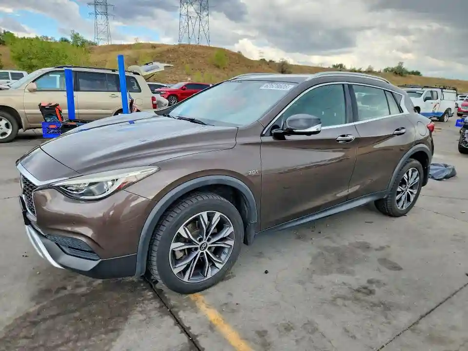 SJKCH5CR1KA009121 2019 INFINITI QX30-0