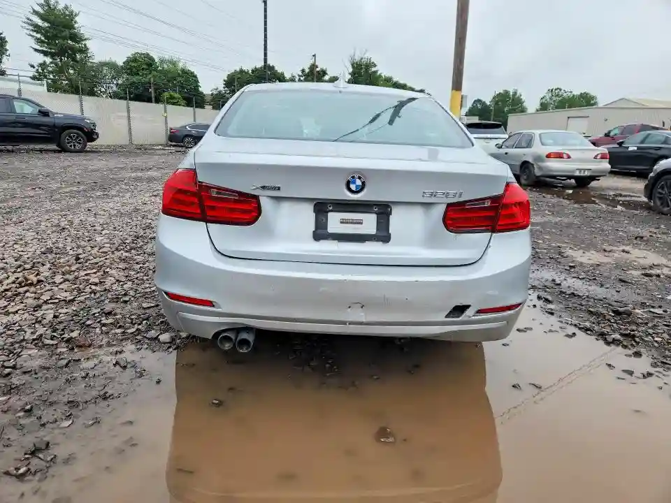 WBA3B5G58DNS03195 2013 BMW 3 SERIES-5