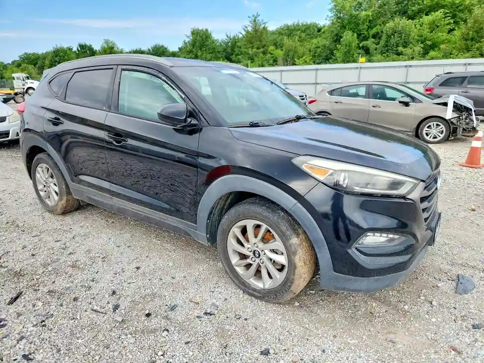 KM8J3CA41GU145920 2016 HYUNDAI TUCSON-3