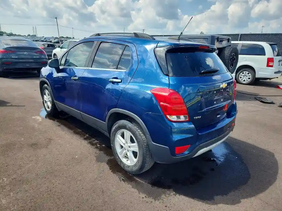 3GNCJLSB3LL330742 2020 CHEVROLET TRAX-1