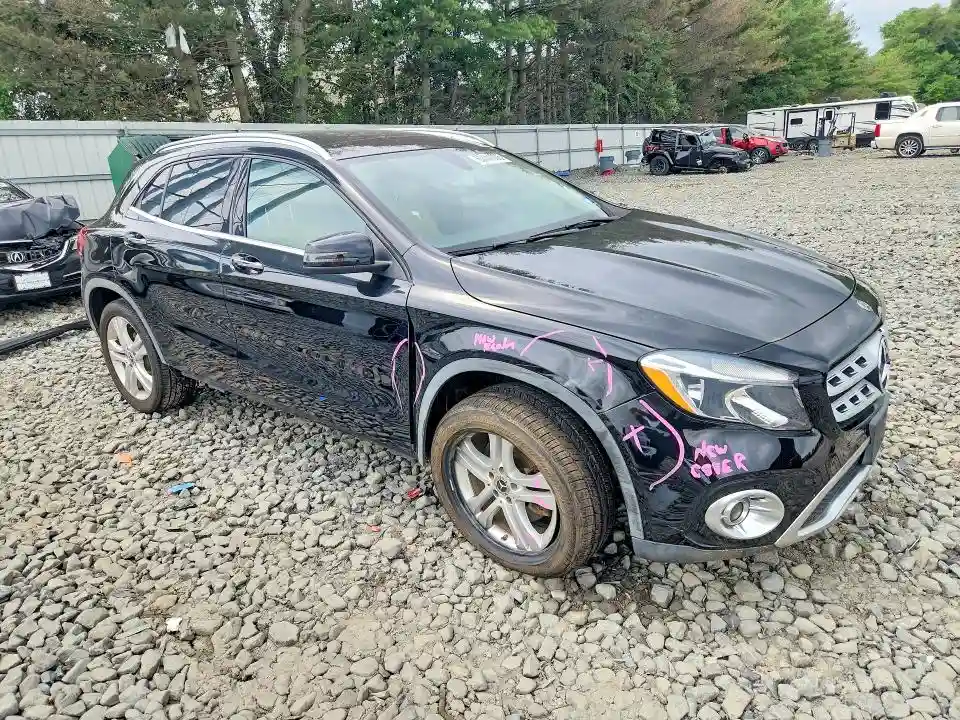 WDCTG4GBXJJ418594 2018 MERCEDES-BENZ GLA-CLASS-3