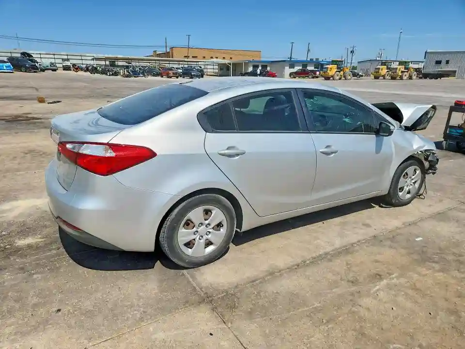 KNAFX4A68F5259182 2015 KIA FORTE-2