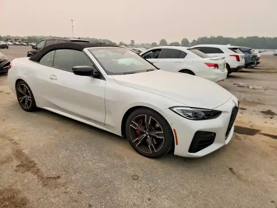 WBA53AT03MCH02364 2021 BMW M4-3