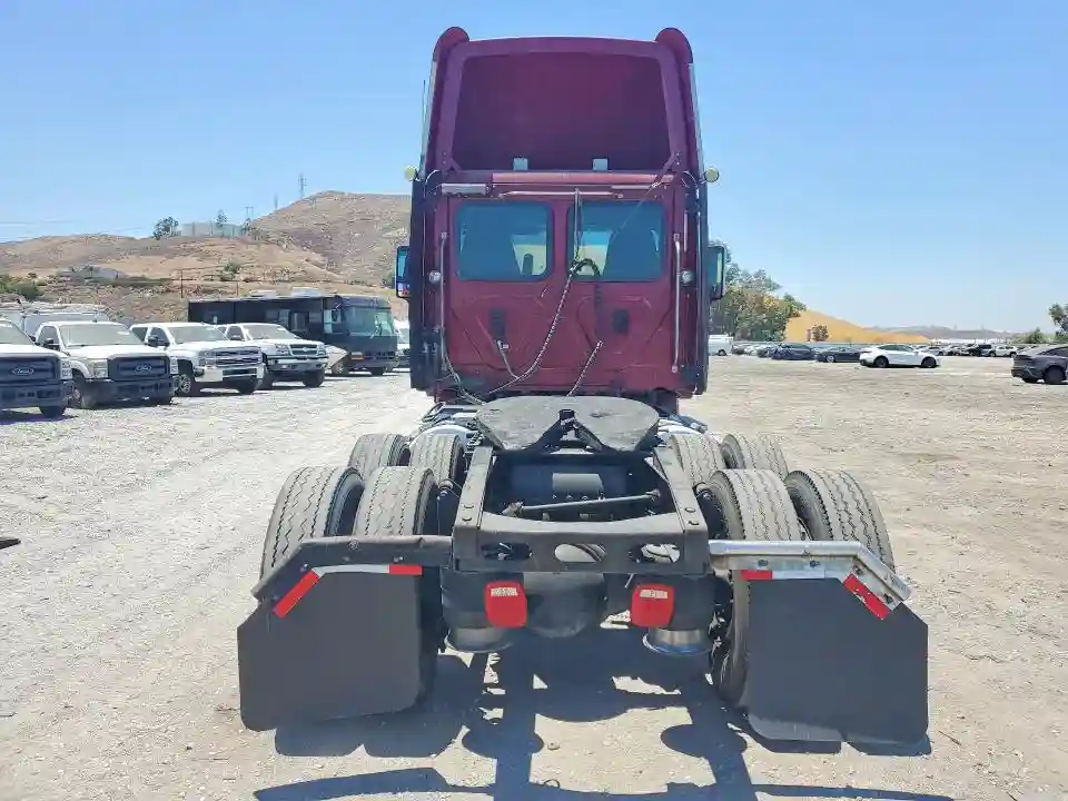 1FUJGEDR6BLBB4129 2011 FREIGHTLINER ALL OTHER-5