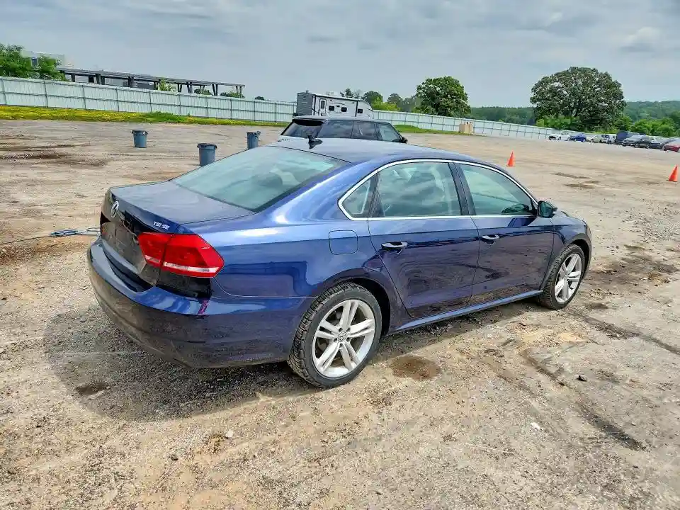 1VWBT7A34EC077734 2014 VOLKSWAGEN PASSAT-2