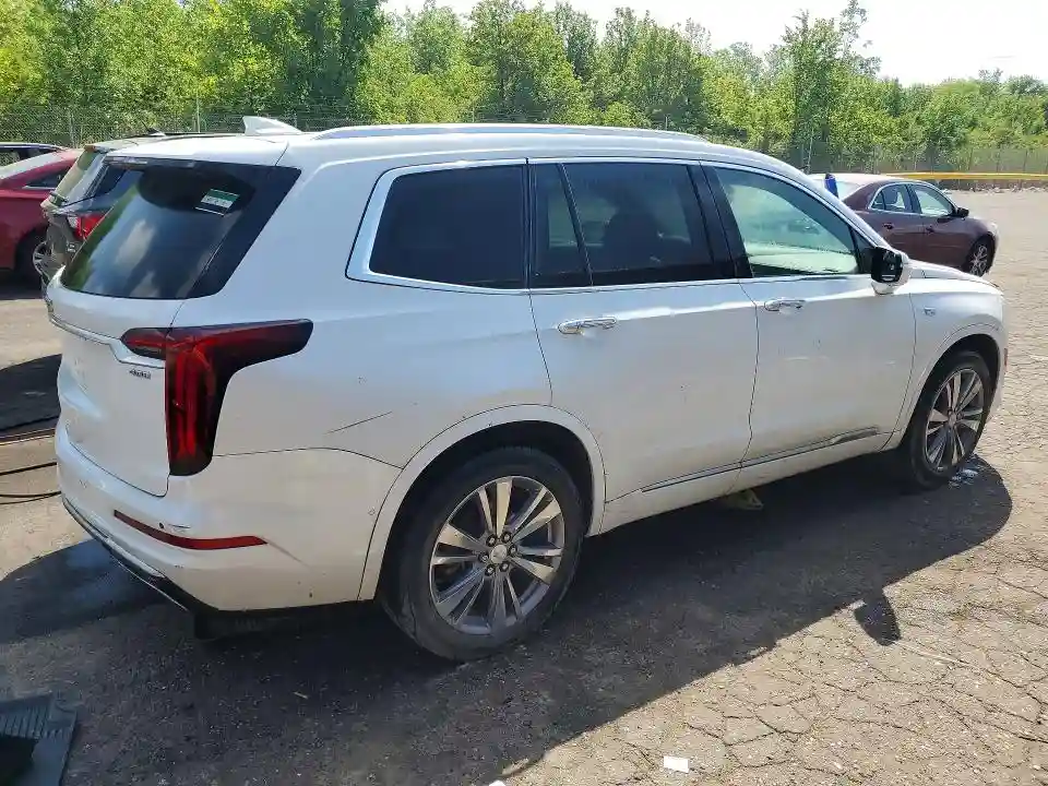 1GYKPDRS7NZ114056 2022 CADILLAC XT6-2