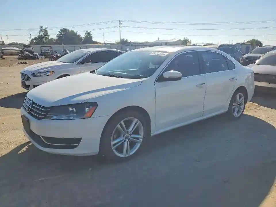 1VWBN7A38EC097253 2014 VOLKSWAGEN PASSAT-0