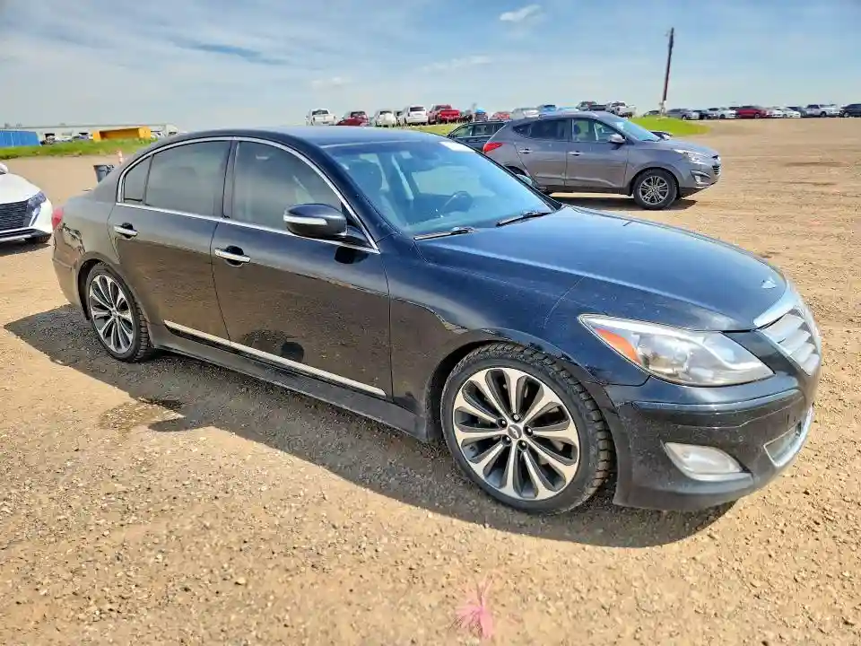 KMHGC4DH3CU173677 2012 HYUNDAI GENESIS-3