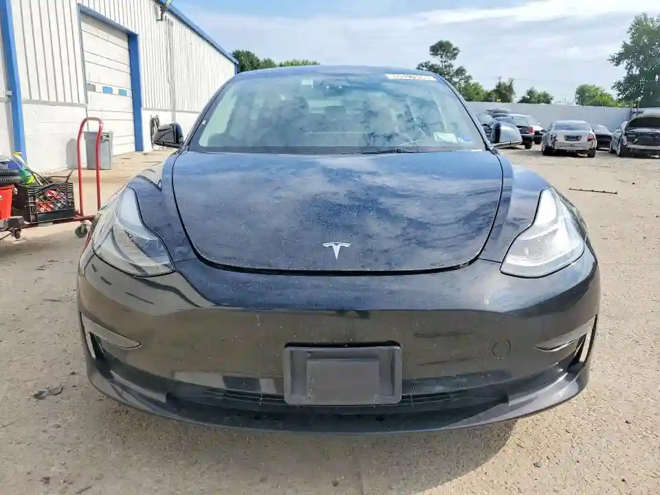 5YJ3E1EA6PF449183 2023 TESLA MODEL 3-4