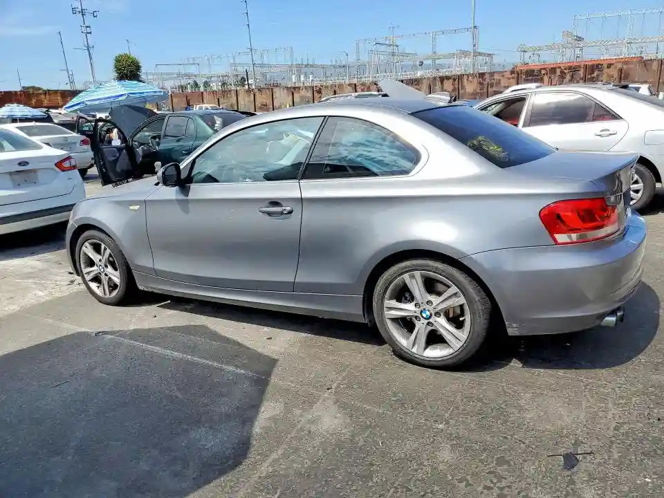 WBAUP9C56CVL91362 2012 BMW 1 SERIES-1