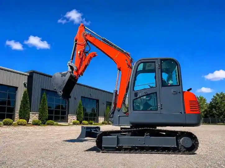 4TNV98CWSY000 2026 OTHERS 2026 6 TON-3