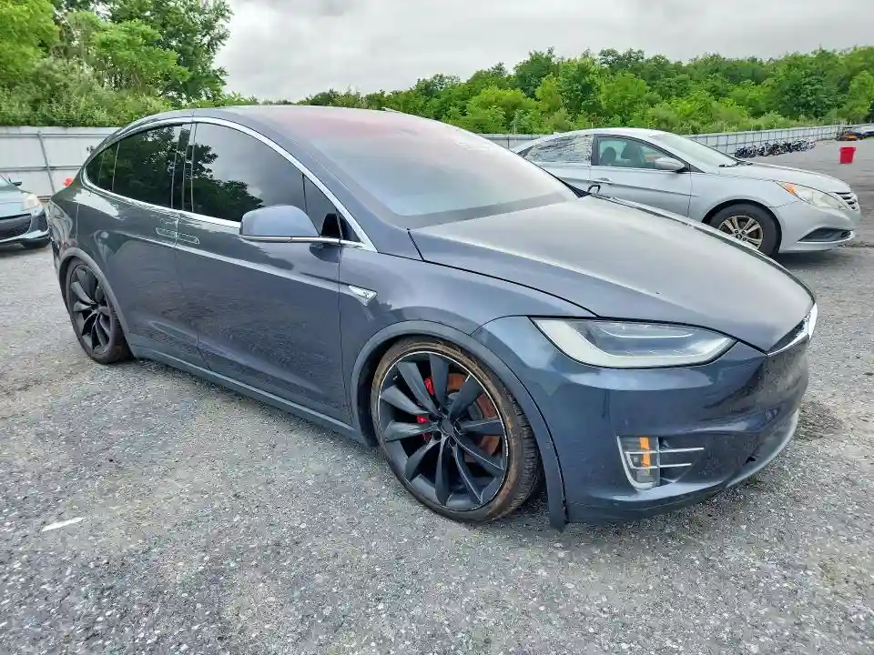 5YJXCBE44GF016355 2016 TESLA MODEL X-3