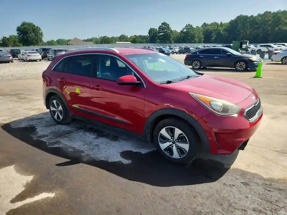 KNDCB3LC9H5050005 2017 KIA NIRO-3