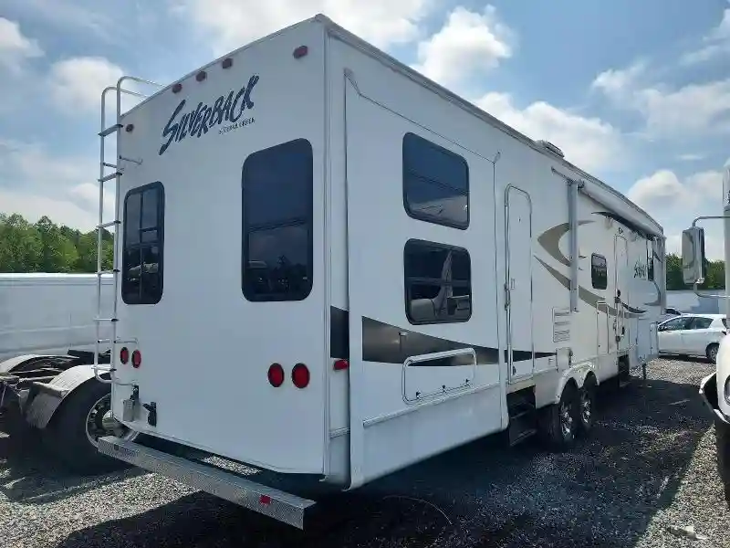 4X4FCRL28AS203513 2010 FOREST RIV-3