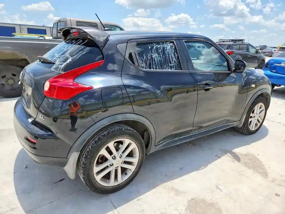JN8AF5MR0BT018335 2011 NISSAN JUKE-2
