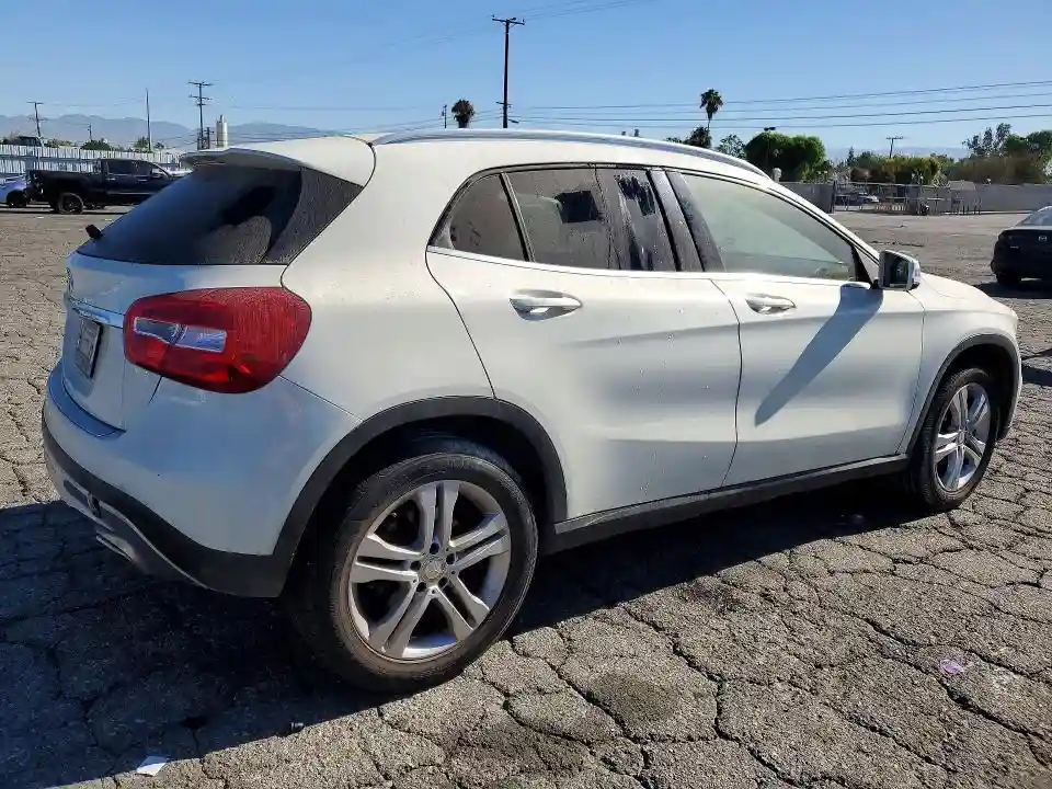 WDCTG4EB8HJ356139 2017 MERCEDES-BENZ GLA-CLASS-2