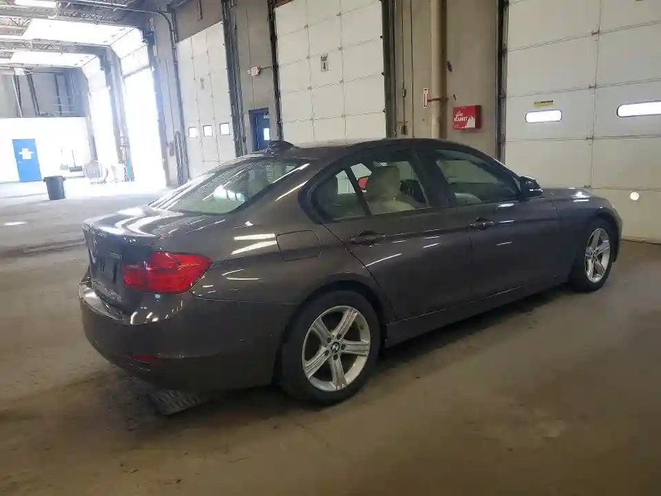 WBA3B5C56DF590894 2013 BMW 3 SERIES-2