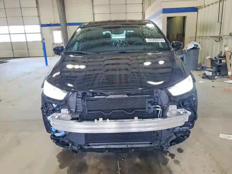 2C4RC1BG2TR277984 2026 CHRYSLER PACIFICA S-4
