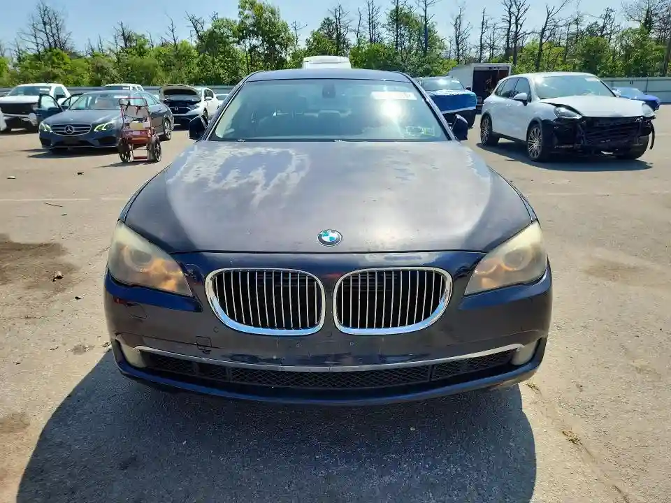 WBAKC8C54CC436680 2012 BMW 7 SERIES-4