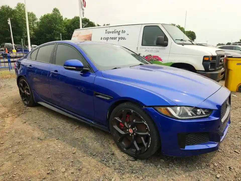 SAJAM4FV0KCP43828 2019 JAGUAR XE-3