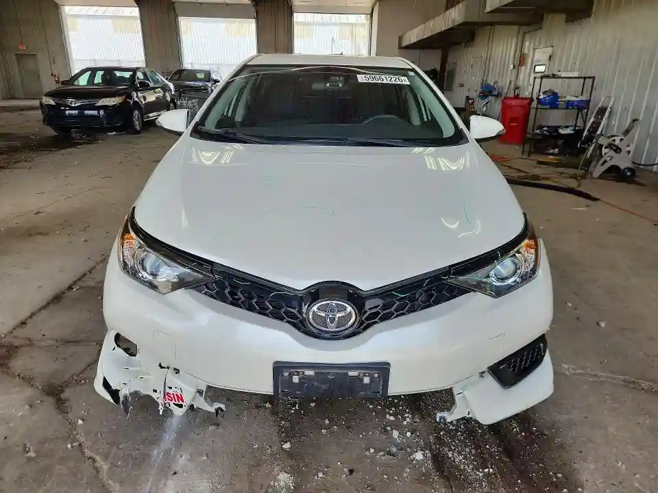 JTNKARJE1JJ572951 2018 TOYOTA COROLLA-4