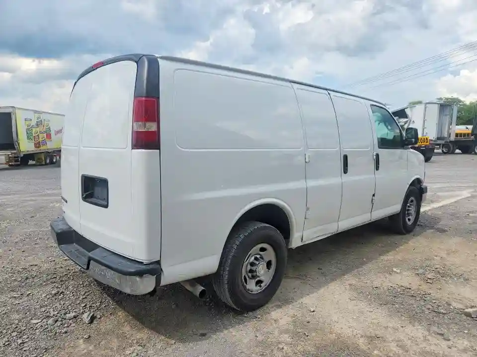 1GCWGAFP5N1146637 2022 CHEVROLET EXPRESS-2