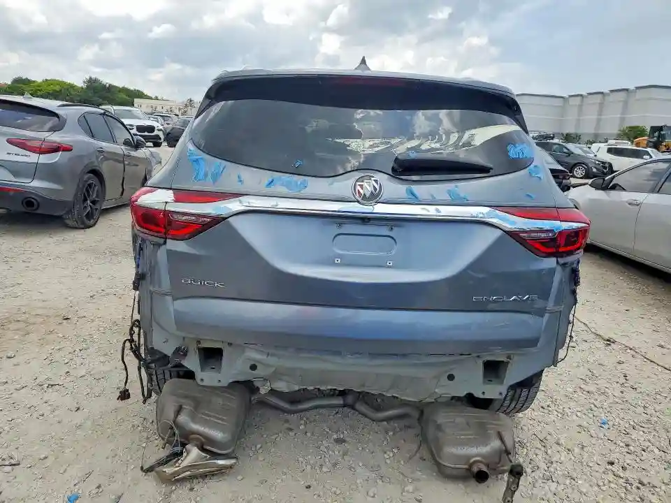 5GAERBKW5JJ138560 2018 BUICK ENCLAVE-5