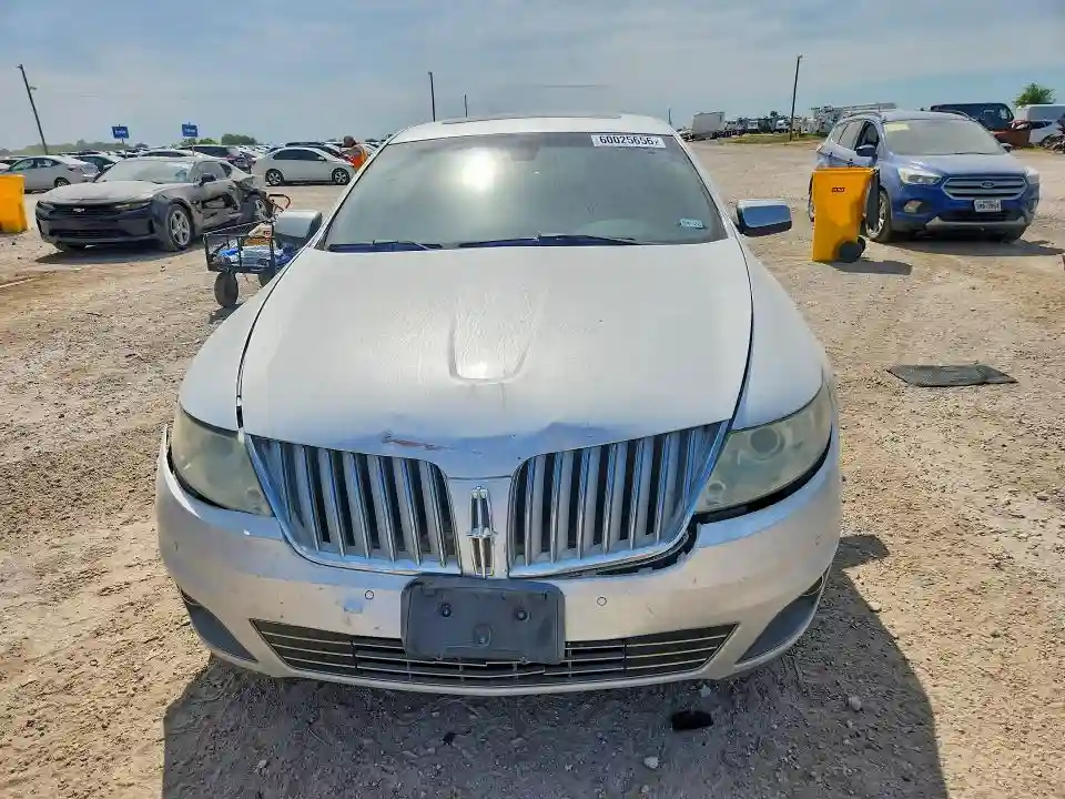 1LNHL9DR0AG604918 2010 LINCOLN MKS-4