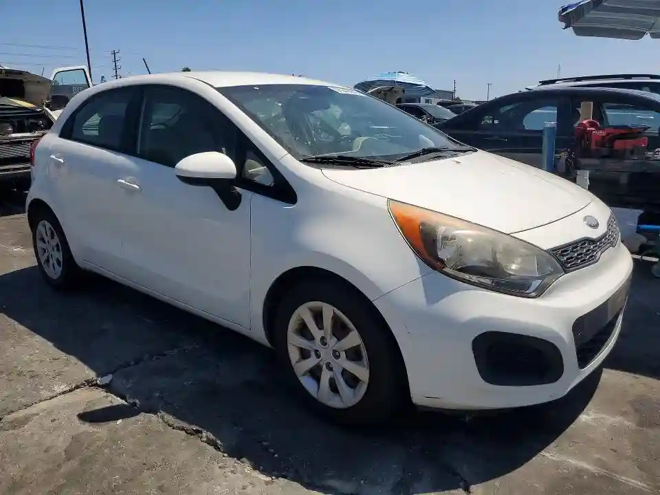 KNADM5A3XD6226297 2013 KIA RIO-3