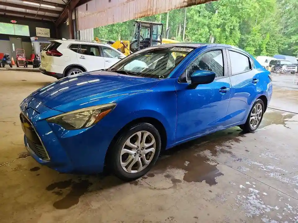 3MYDLBYV0HY163805 2017 TOYOTA YARIS-0