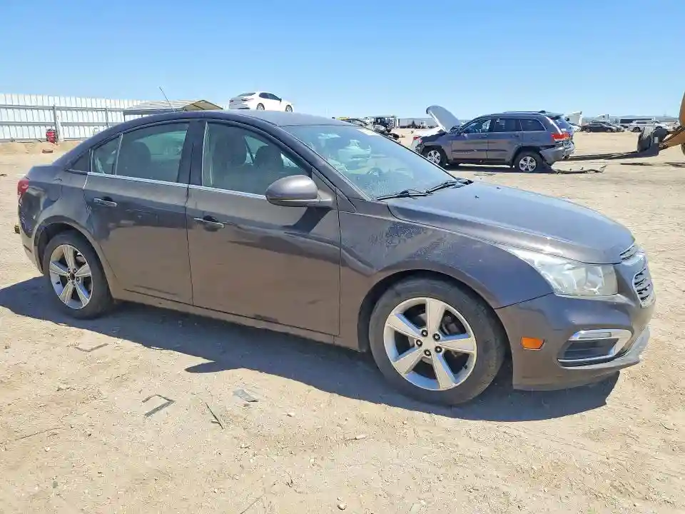 1G1PE5SB5F7148682 2015 CHEVROLET CRUZE-3